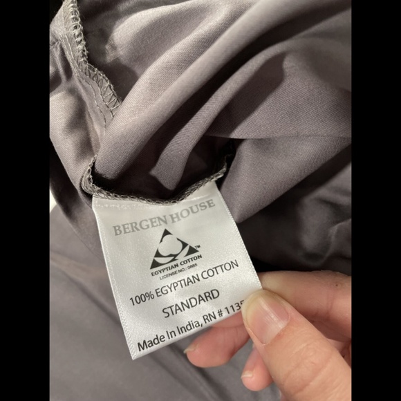 NIB AQ Textiles Bergen 1000‎ TC (2) Standard Pillow - Picture 5 of 11